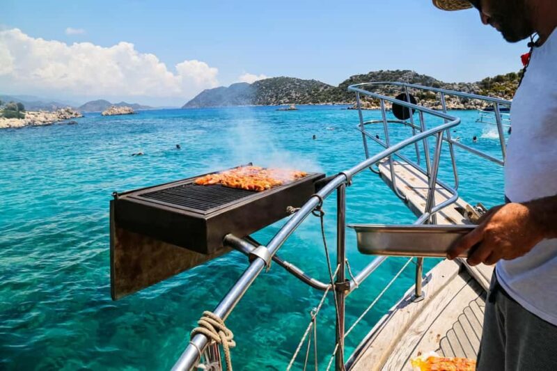 Bodrum: Orak Island, German Bay & Red Bay Boat Tour w/ Lunch - Discovering Orak Island: The Maldives of Bodrum