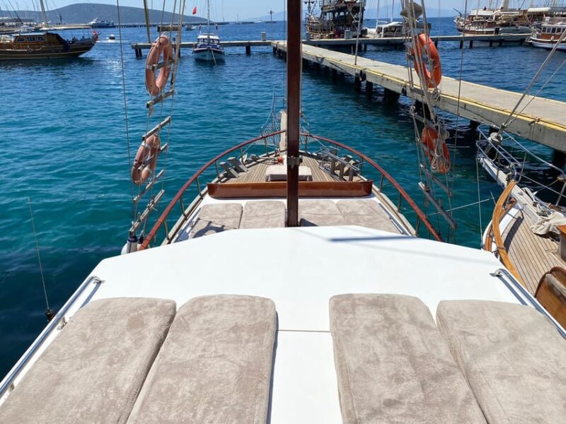 Bodrum: Peninsula Private Boat Tour with Lunch - Comparing This Tour to Similar Experiences