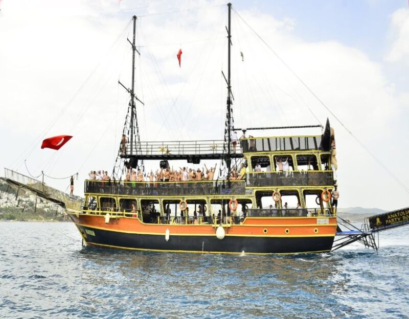 Bodrum: Pirate Boat Trip with BBQ Lunch and Optional Pickup - Bodrum Pirate Boat Trip with BBQ Lunch and Optional Pickup: An Exciting Day at Sea