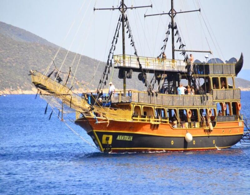 Bodrum: Pirate Boat Trip with BBQ Lunch and Optional Pickup - Return to Halikarnas Harbour and End of the Trip