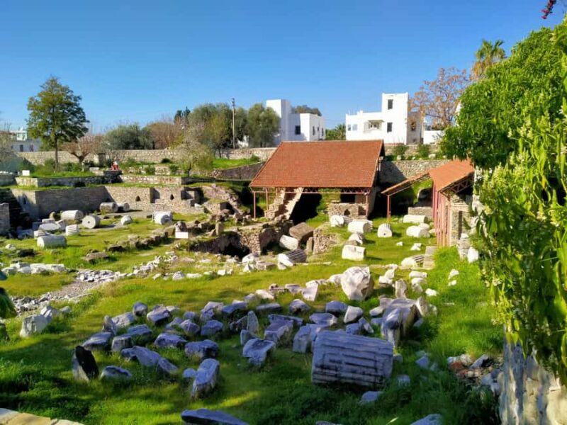 Bodrum port: Guided City Tour with Castle & Mausoleum Visit - Bodrum Castle: Medieval Fortress and Underwater Archaeology Museum