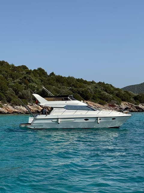 Bodrum: Private Motoryacht Tour with swimming stops & lunch - Visiting the Most Elegant Bays of Bodrum