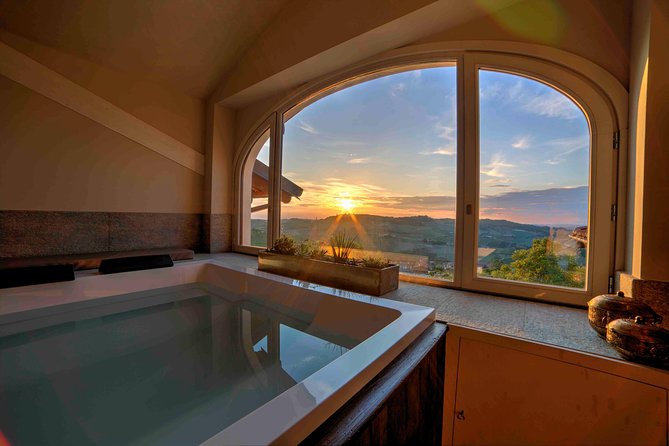 Bollicine - The Spa Experience: Shower in a Barrel and Panoramic Jacuzzi