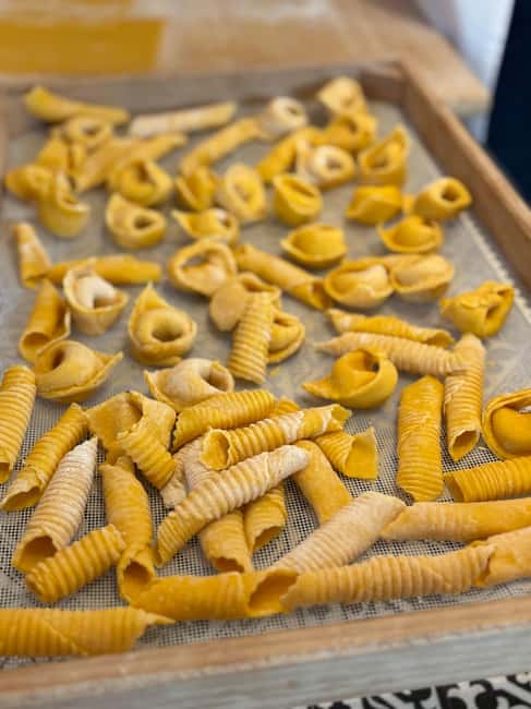 Bologna: 3 Pastas, Tiramisu and Unlimited Wine Tasting - Logistics and Practical Details