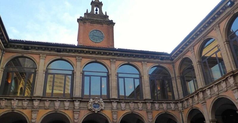Bologna: Audio-Guided Archiginnasio Visit with Food Tasting - Key Points