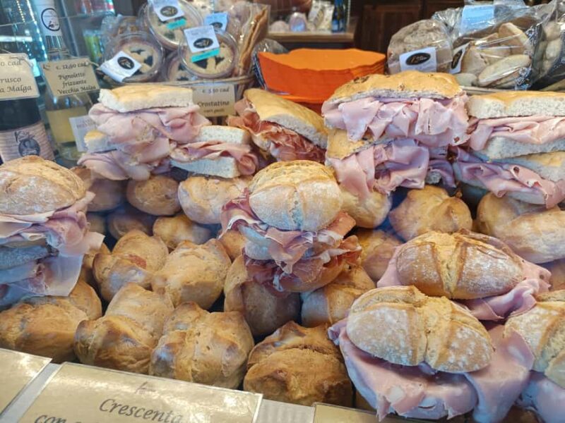 Bologna by night: food, wine and gelato with a local - Key Points