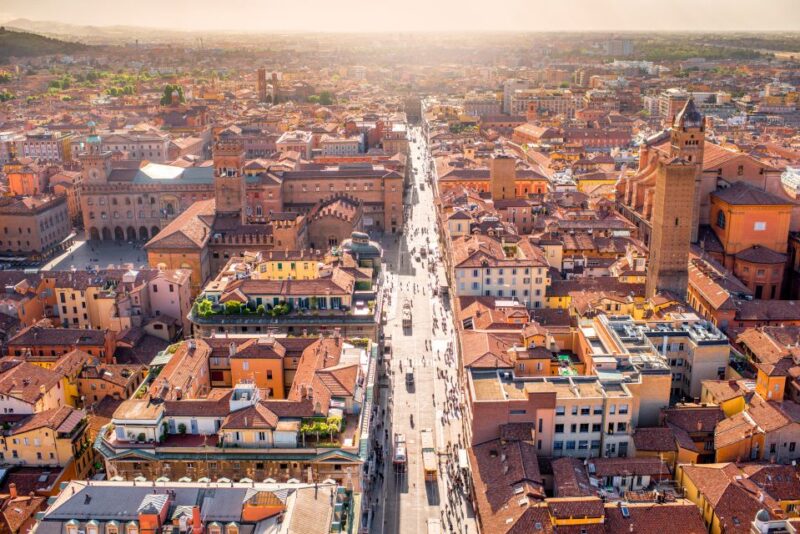 Bologna: Clock Tower Audio Guide and Food Tasting - Exploring Bologna’s Clock Tower with an Audio Guide