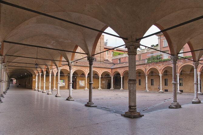 Bologna Fun Guided Private Siteseeing Tour for Kids and Families - Discovering Piazza Santo Stefano