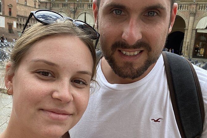 Bologna Murder Mystery: Self-Guided City Quest - Unique Stops with Educational and Visual Appeal