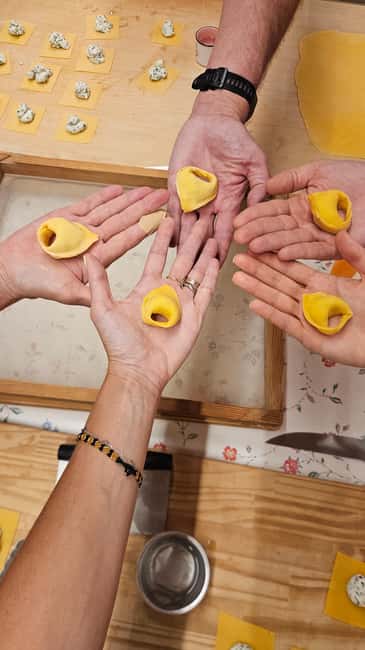 Bologna: Pasta Cooking Class, Ragu & Wine with Local Host - Creating and Enjoying Desserts: Tiramisu or Trifle