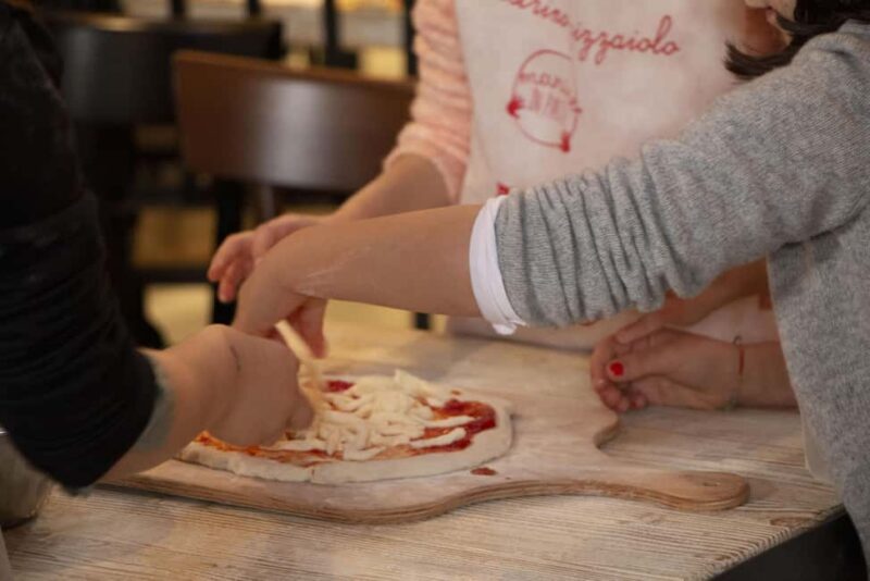 Bologna: pizza makers for a day - Key Points