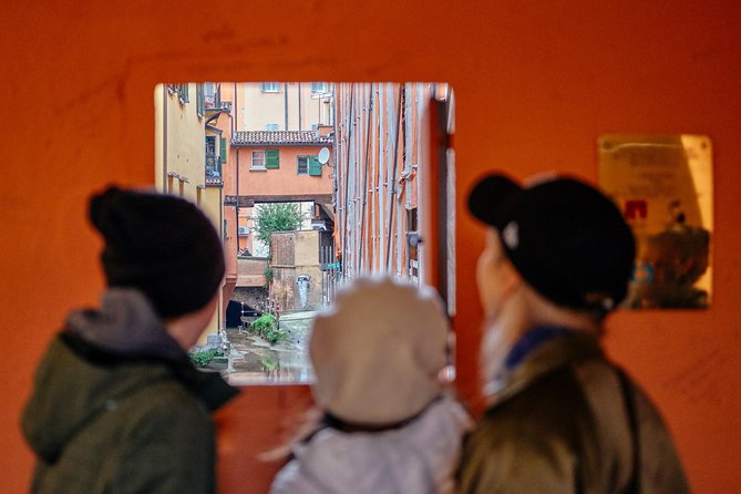 Bologna Private City Kickstart Tour - Starting Point at Via Santo Stefano for a Pedestrian-Friendly Welcome