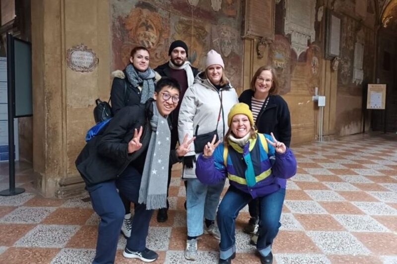 Bologna: Private custom tour with a local guide - Discovering Bologna’s Culinary and Architectural Highlights