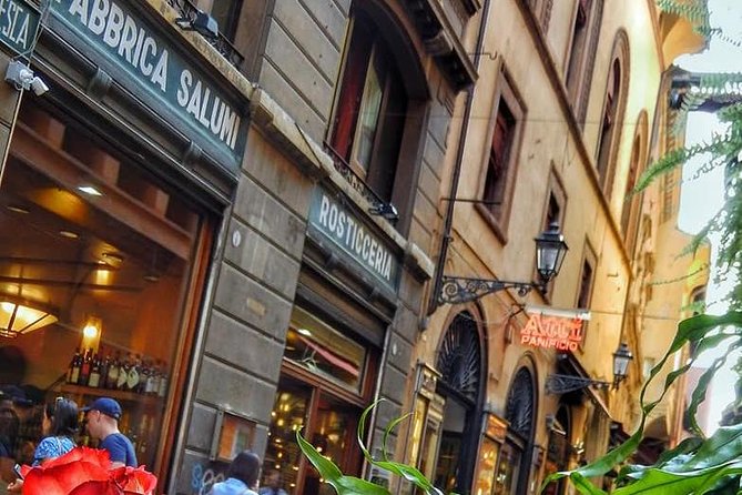 Bologna Private Food Tour Eating around the Centre - Savoring Traditional Tortellini at the Old Bologna Market