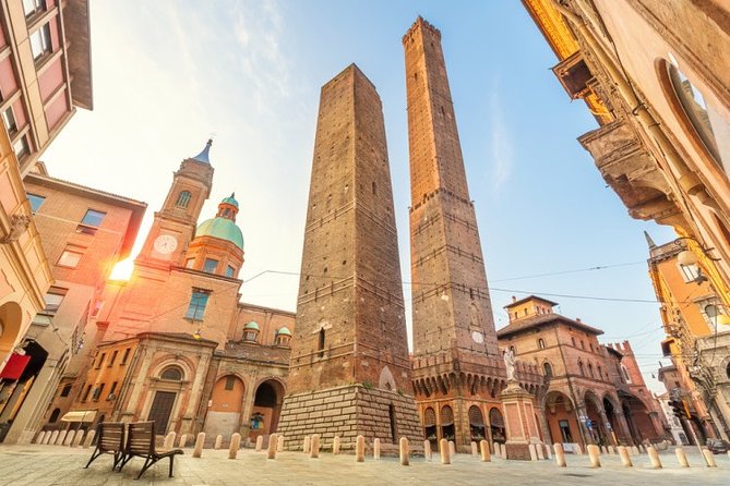 Bologna Private Walking Tour - Key Points