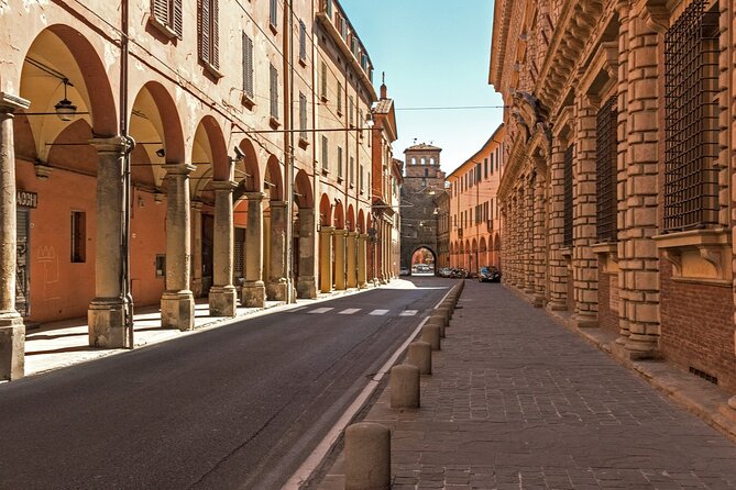 Bologna Secrets Quest: Self-Guided Hidden Gems Adventure - Exploring Piazza Santo Stefano