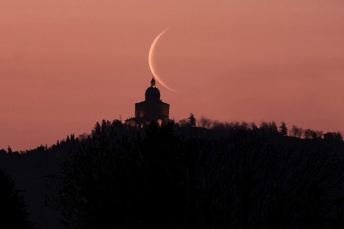 Bologna Surroundings Photo Tour: Rolling Hills and Badlands - Flexibility and Cancellation Policy