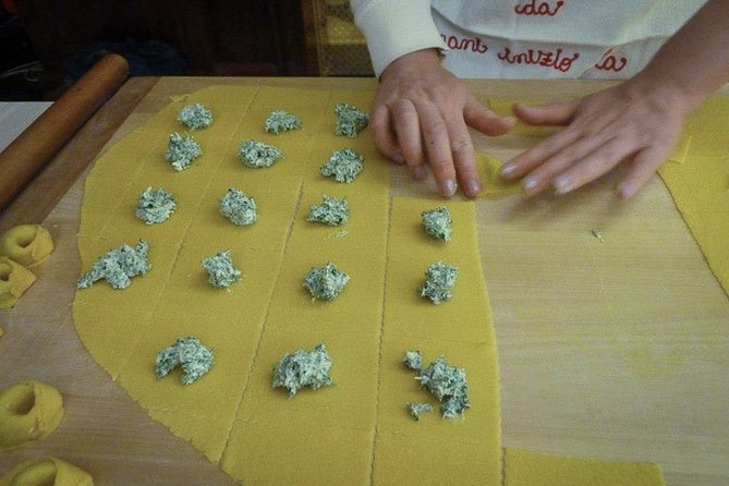 Bologna: Tagliatelle & Ragù Home Cooking Class with wine - Key Points