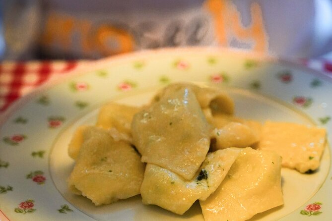 Bologna: Tagliatelle & Ragù Home Cooking Class with wine - Who Should Choose This Cooking Class?