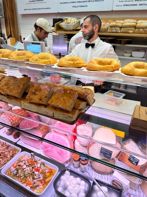 Bologna: Walking Food Tour and Highlights with a Local Guide - Sweet Finale with Authentic Italian Gelato