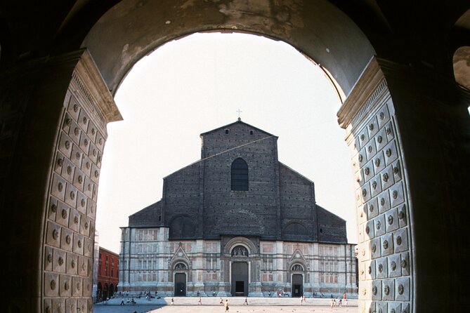 Bologna's Ancient and Recent History: A Self-Guided Audio Tour - Passing Santa Maria della Vita and Exploring the Portici di Bologna