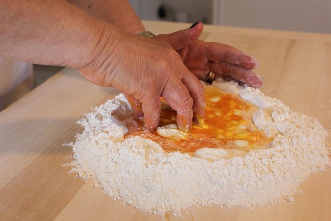 Bolognese Pasta Class in Bologna with a Local Expert, Giovanna C - Practical Details: Meeting Point, Duration, and Group Size