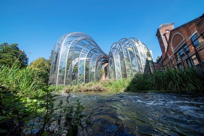Bombay Sapphire Gin Distillery Tour and Cocktail - Explore Londons Premier Gin Experience at the Bombay Sapphire Distillery