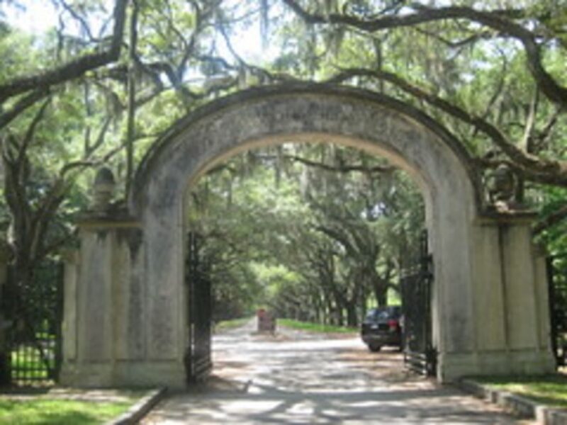 Bonaventure Cemetery & Wormsloe State Historic Site Tour - Physical Demands and Accessibility