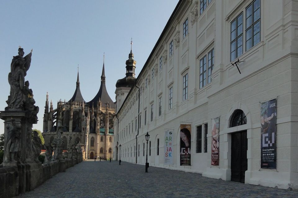 Bone Church and Kutna Hora Private Tour from Prague - The Italian Court and Medieval Old Town