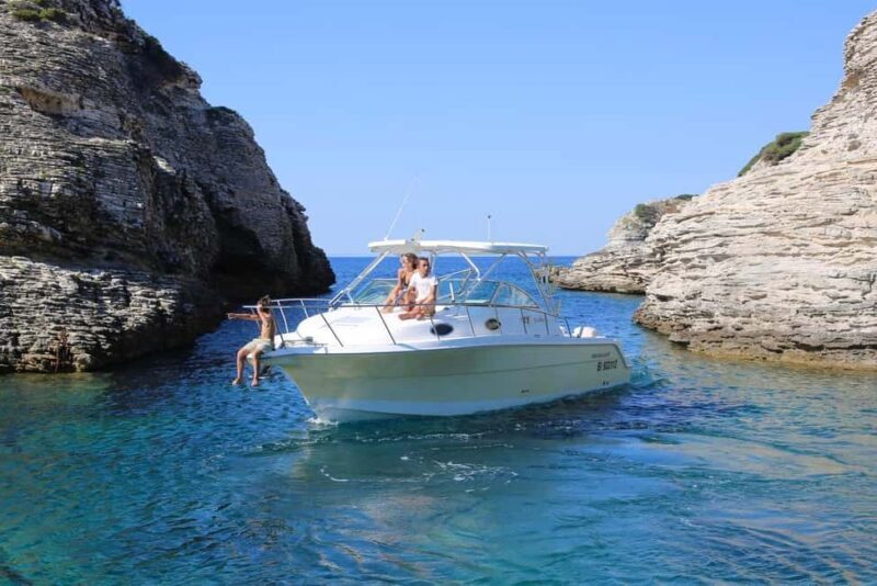 Bonifacio: Lavezzi Islands Full day Trip by Boat - Water Safety and Comfort Considerations