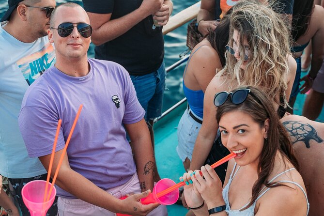 Boom Boat Party Pore 6 Hour Party with DJ, Swim & Afterparty - The Swim Stop in Turquoise Waters