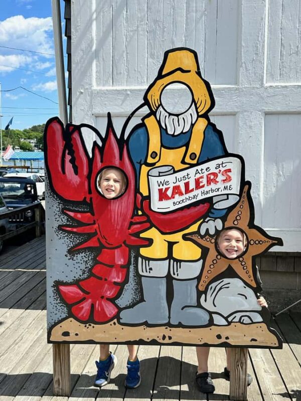 Boothbay Harbor: Guided Walking Food Tour with Tastings - Shopping and Cheese Tasting at Eventide Specialties