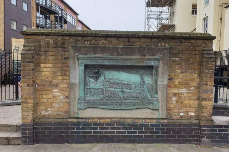 Booze, Brothels & the Bard: London's Bawdy Borough - Final Stop at Shakespeare’s Globe and Tour The Sum Up