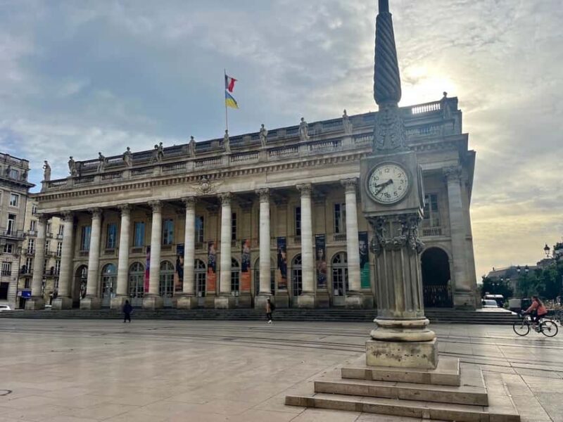 Bordeaux as a local: Private Guided Tour - Key Points