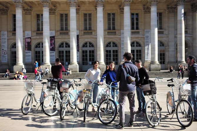 "Bordeaux by bicycle: a 3-hour tour immersive experience" - Why This Tour Stands Out in Bordeaux