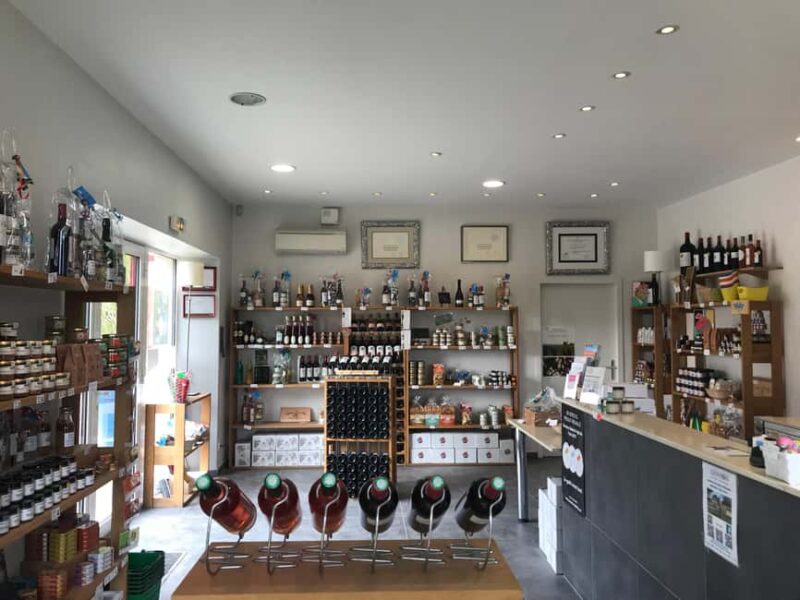 Bordeaux: Château Saint Ahon classic tour - Discover Château Saint Ahon’s Family-Run Charm in Bordeaux