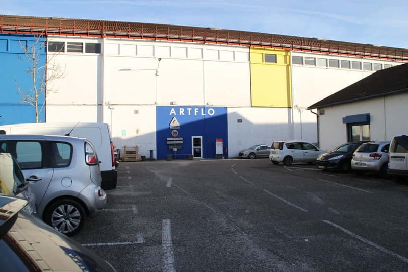 BORDEAUX : Découverte unique d'ateliers d'artisans d'art - The Sum Up: A Creative Stop in Bordeaux’s Industrial Heart