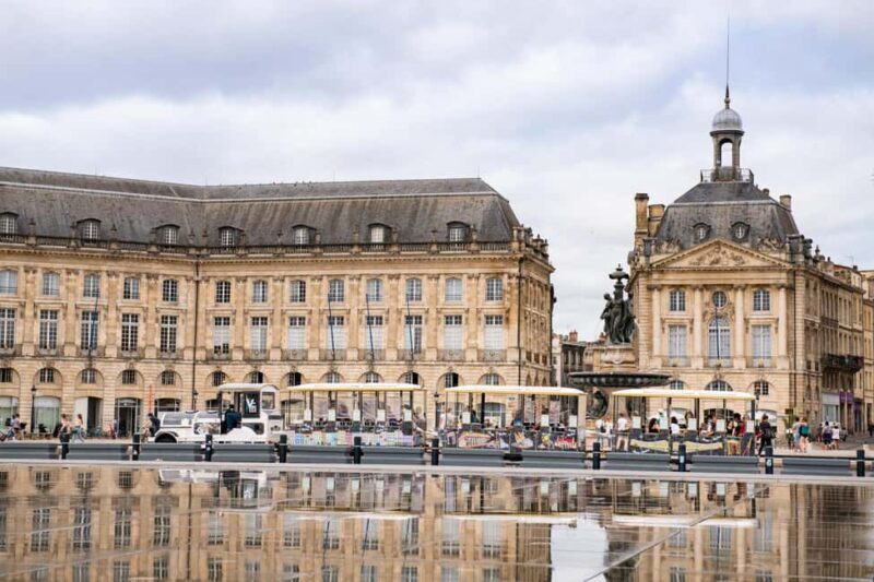 Bordeaux: Electric Train Tour - Starting Point and Tour Schedule in the City Center