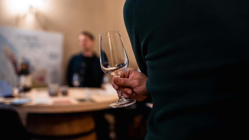 Bordeaux : Evening Food and Wine Tour with local delicacies - Scenic Stop at Place de la Bourse