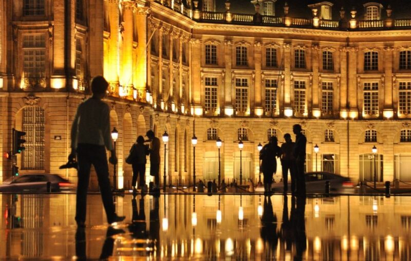 Bordeaux: Exclusive Private Guided Walking Tour - Key Points
