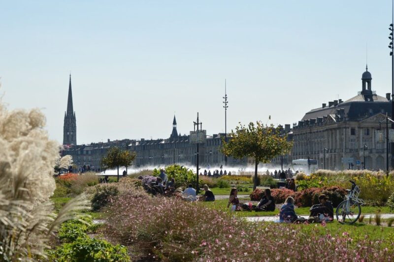 Bordeaux: Exclusive Private Guided Walking Tour - Highlights of Bordeaux’s Major Squares and Landmarks