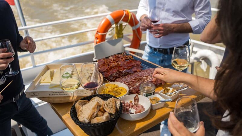 Bordeaux: Farmers Market Tour & Gourmet River Cruise - Food and Wine Pairing on the Boat