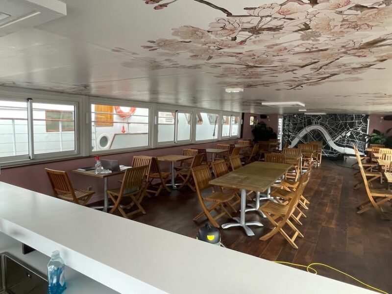 Bordeaux: Garonne River Yacht Cruise with Brunch - Bordeaux: Garonne River Yacht Cruise with Brunch – A Cozy, Scenic Escape