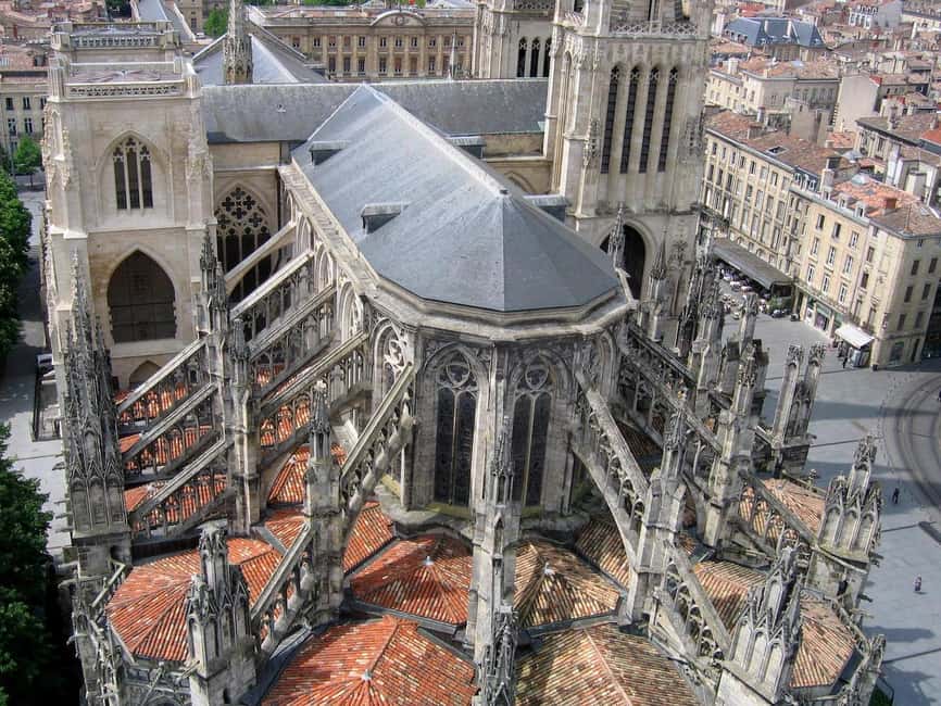 Bordeaux Medieval Tour: Explore Architecture and History - Why Choose This Bordeaux Medieval Tour?