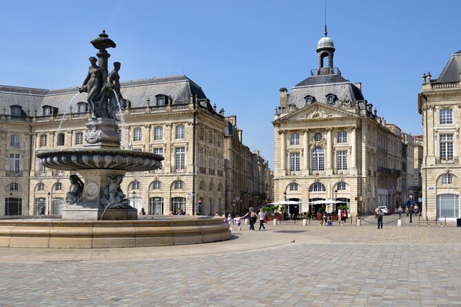 Bordeaux Old Town Secrets: Self-Guided Walking Adventure - Wandering the Historic Neighborhood of Vieux Bordeaux