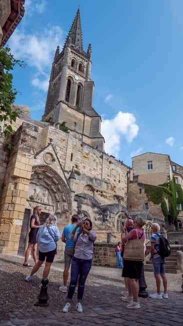Bordeaux: Saint-Emilion and Medoc Full-Day Wine Experience - The Gourmet Picnic at a Château