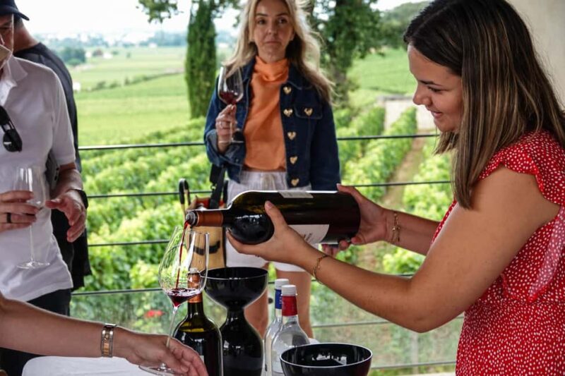 Bordeaux: St. Emilion Wine E-Bike Tour|Lunch & 13 + Tastings - Tasting and Lunch in the Vineyards