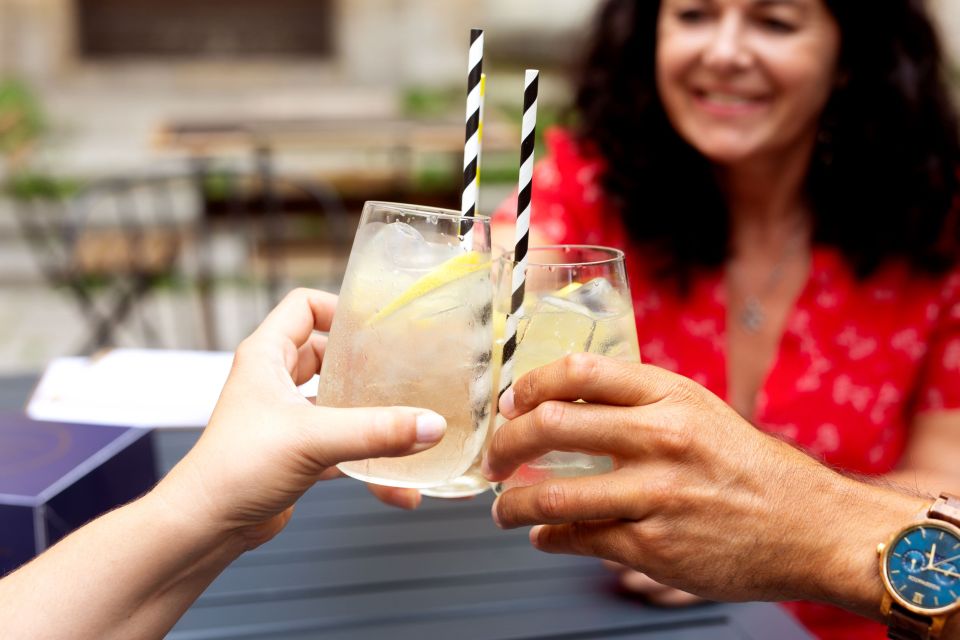 Bordeaux: Tasting Tour in the Wine District - Visiting the 18th-Century Bakery: An Incredibly Historic Stop