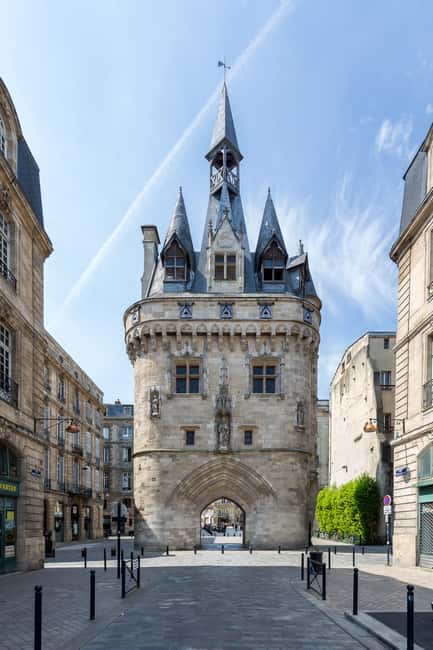 Bordeaux: the Porte Cailhau, a symbol of the Middle Ages - Discover Bordeaux’s Porte Cailhau: A Medieval Landmark with Stunning Views
