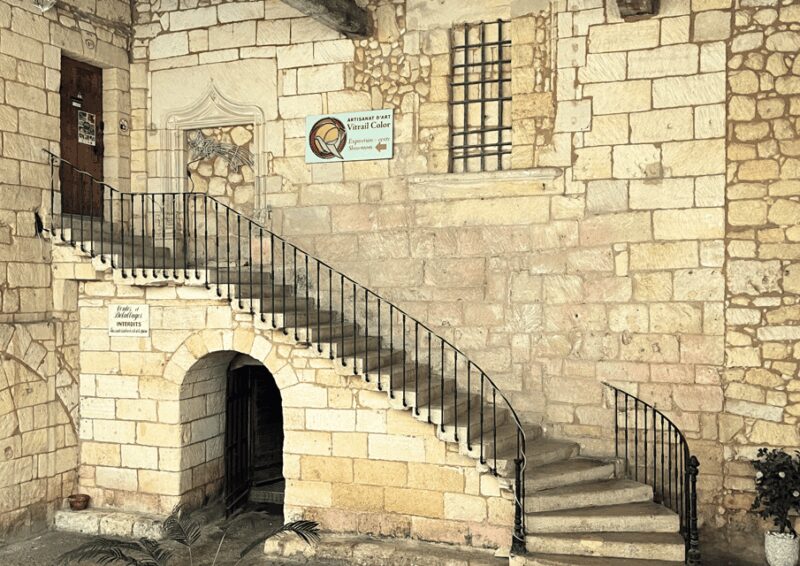 Bordeaux : Unforgettable Saint Emilion Half Day Wine Tour - Visiting a Grand Cru Classé Winery for Tasting